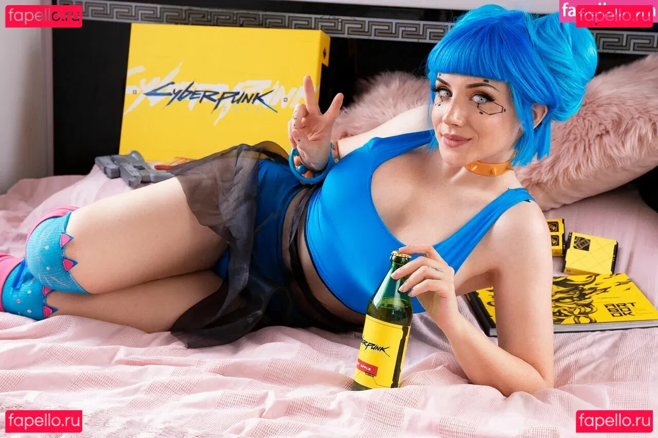 Ezy Summers Cosplay Onlyfans Photo Gallery 