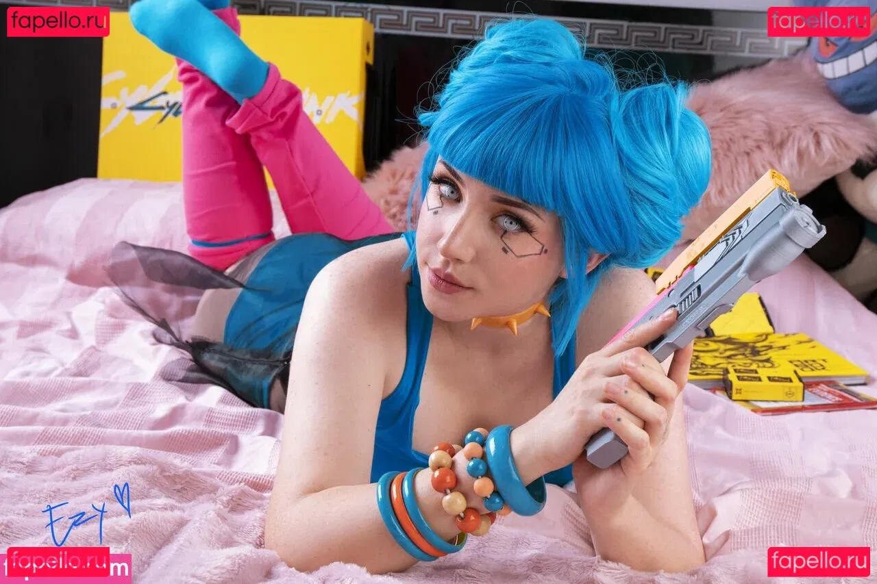 Ezy Summers Cosplay Onlyfans Photo Gallery 
