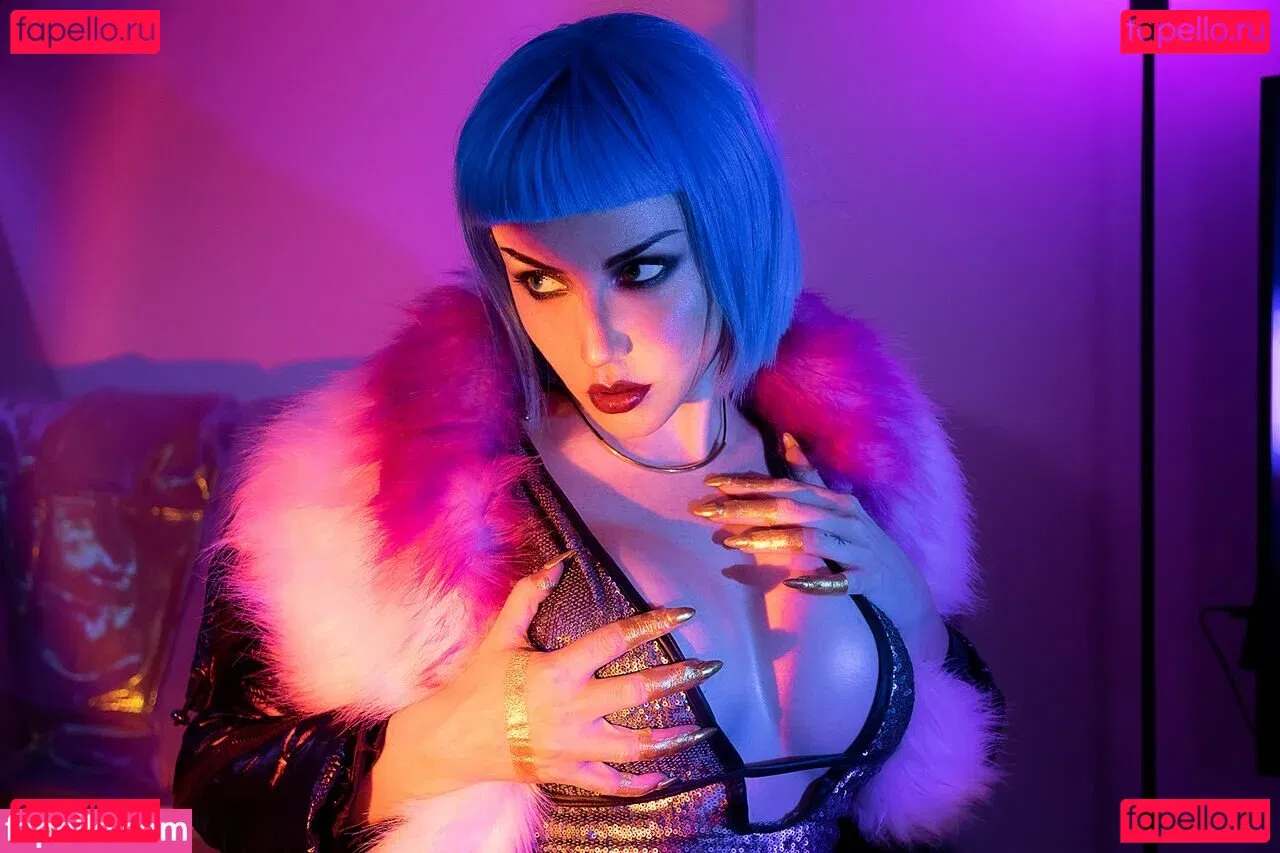 Ezy Summers Cosplay Onlyfans Photo Gallery 
