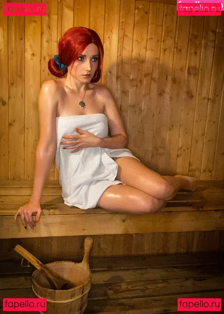 Ezy Summers Cosplay Onlyfans Photo Gallery 