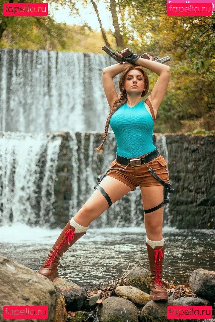 Ezy Summers Cosplay Onlyfans Photo Gallery 