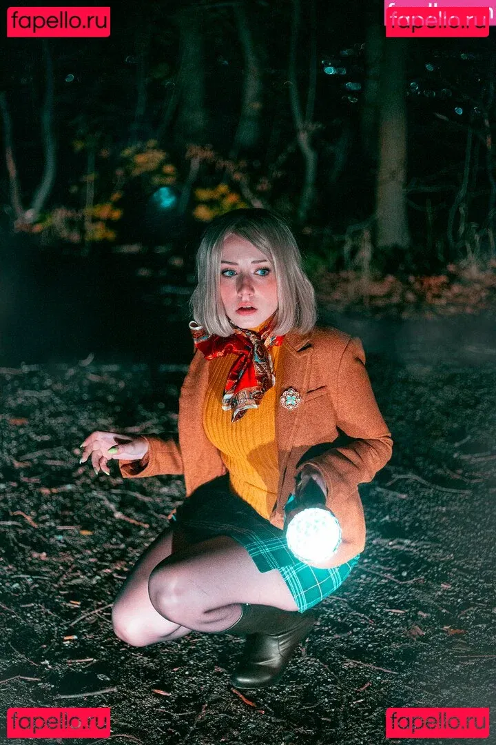 Ezy Summers Cosplay Onlyfans Photo Gallery 