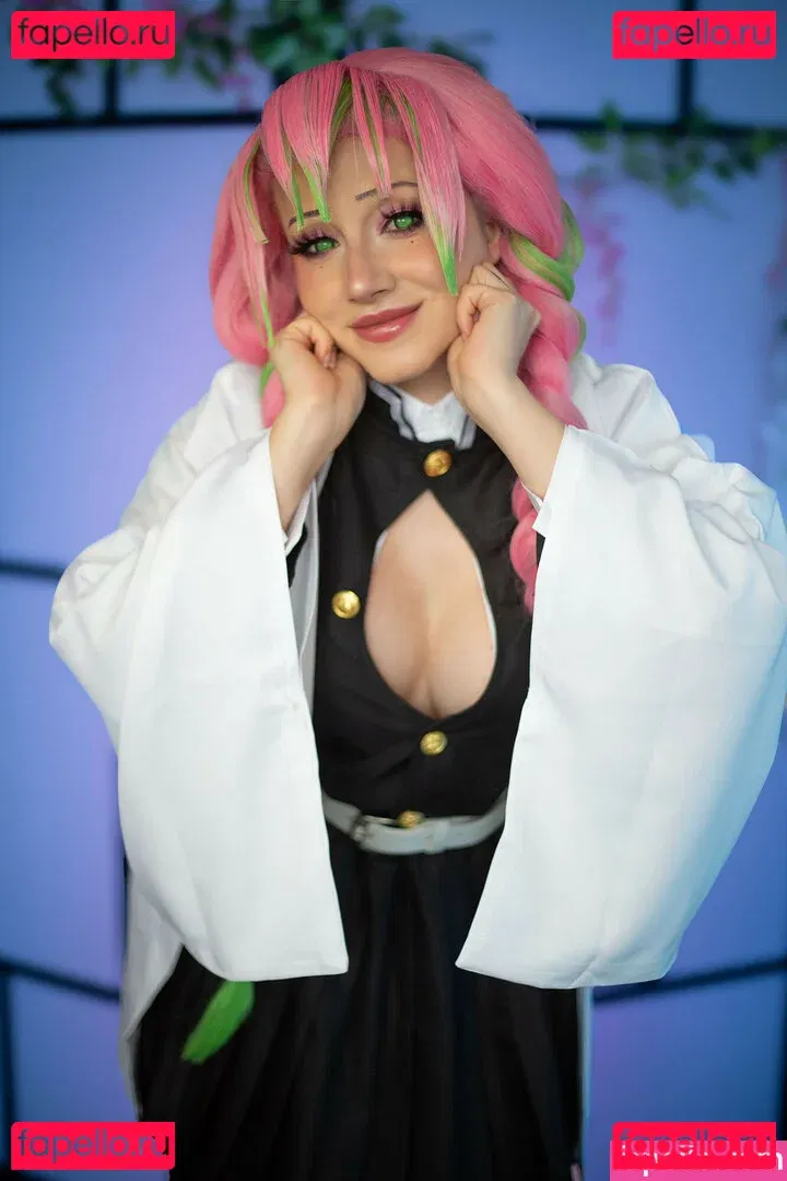 Ezy Summers Cosplay Onlyfans Photo Gallery 