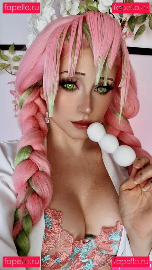 Ezy Summers Cosplay Onlyfans Photo Gallery 