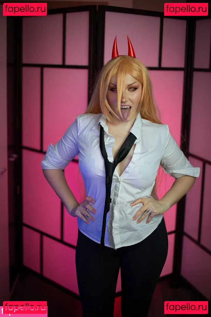 Ezy Summers Cosplay Onlyfans Photo Gallery 