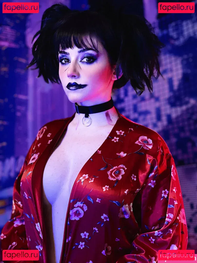 Ezy Summers Cosplay Onlyfans Photo Gallery 