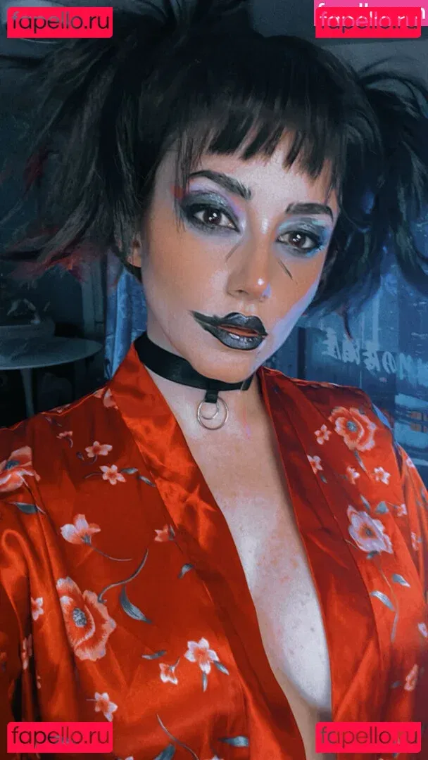 Ezy Summers Cosplay Onlyfans Photo Gallery 