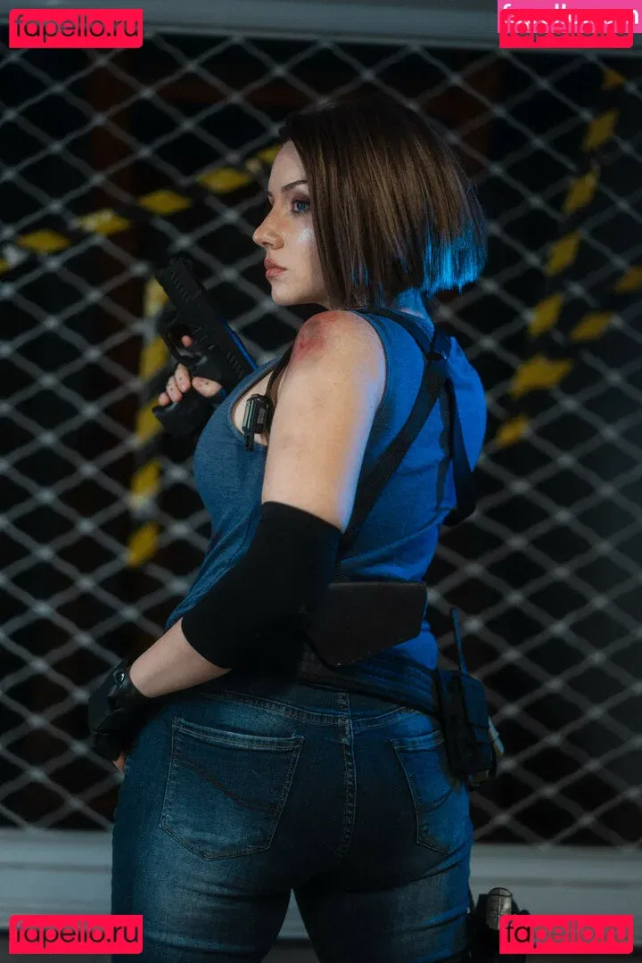 Ezy Summers Cosplay Onlyfans Photo Gallery 