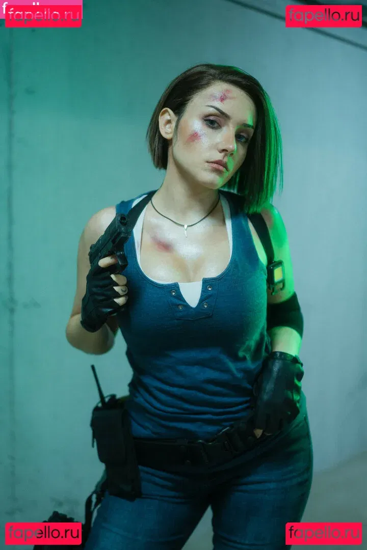 Ezy Summers Cosplay Onlyfans Photo Gallery 