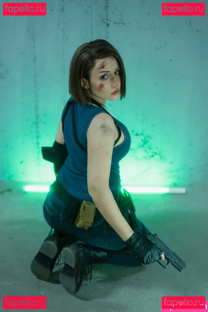 Ezy Summers Cosplay Onlyfans Photo Gallery 