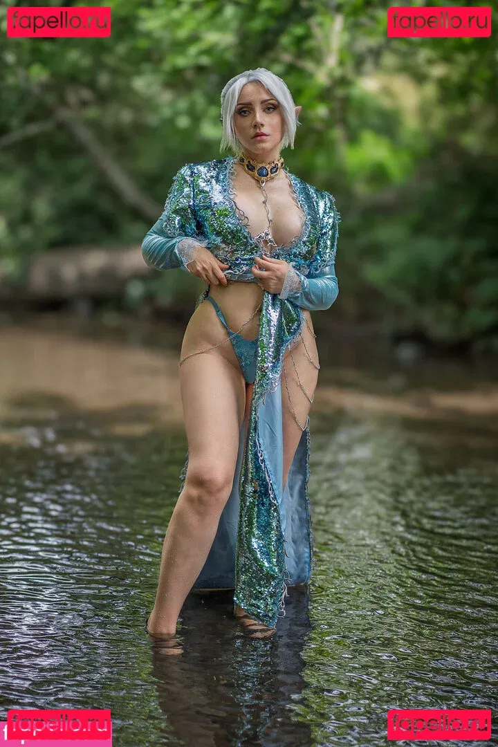 Ezy Summers Cosplay Onlyfans Photo Gallery 