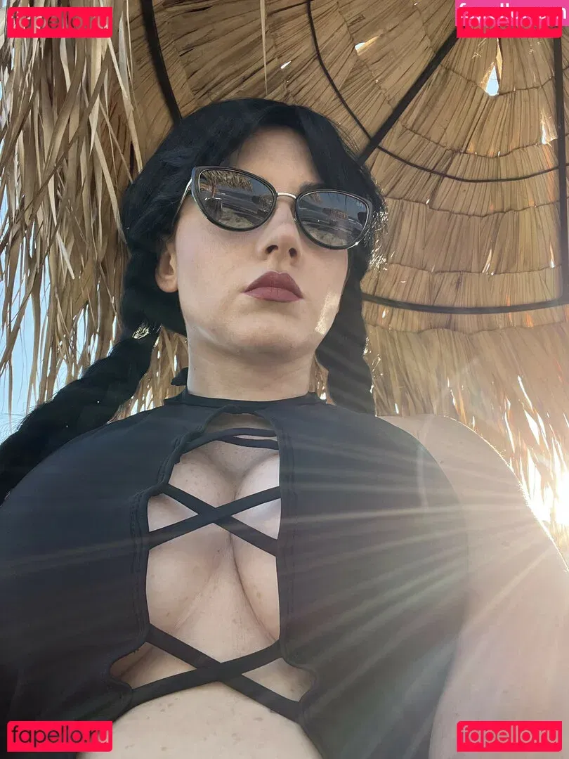 Ezy Summers Cosplay Onlyfans Photo Gallery 