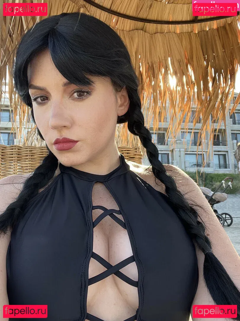 Ezy Summers Cosplay Onlyfans Photo Gallery 