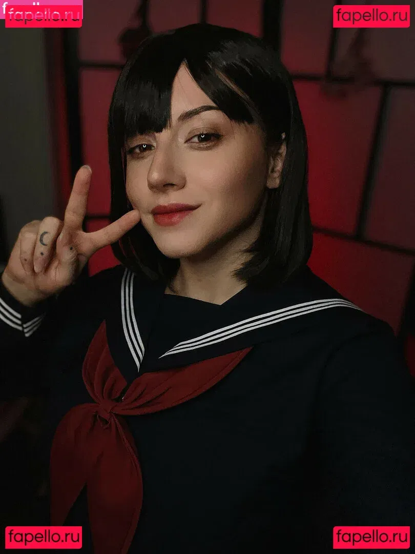 Ezy Summers Cosplay Onlyfans Photo Gallery 