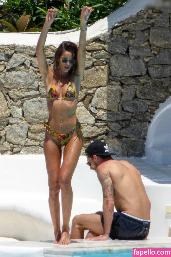 Izabel Goulart Onlyfans Photo Gallery 