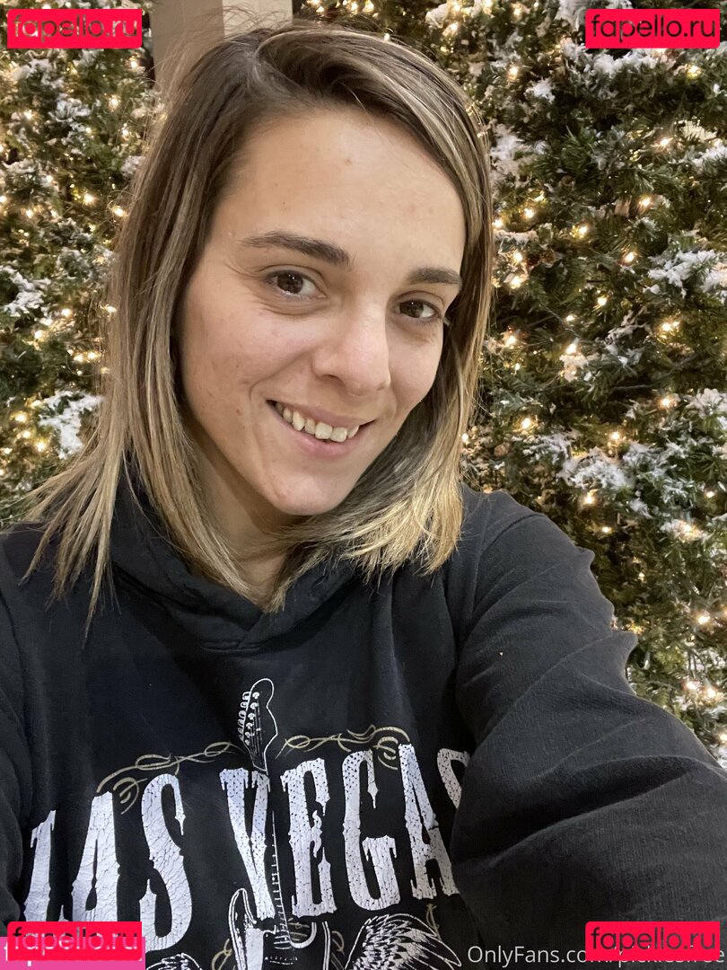 mi6gie / picklesfree Onlyfans Photo Gallery 