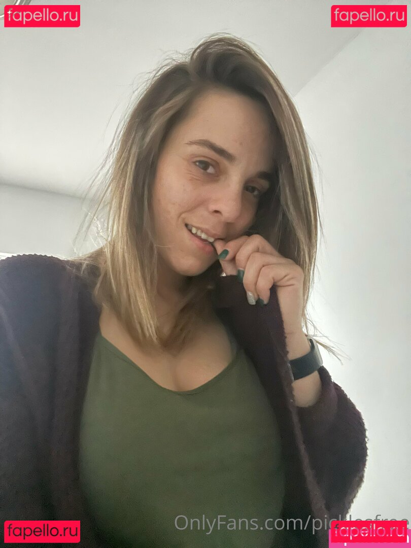 mi6gie / picklesfree Onlyfans Photo Gallery 