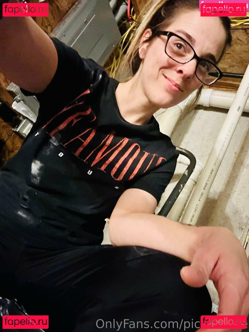 mi6gie / picklesfree Onlyfans Photo Gallery 