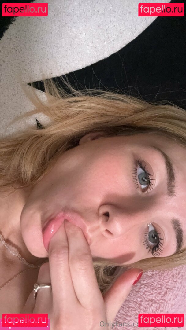 nymphogf Nude Onlyfans Photo 9