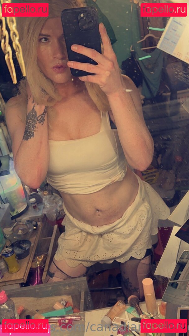 canadianbhaddiee / eajpark Onlyfans Photo Gallery 