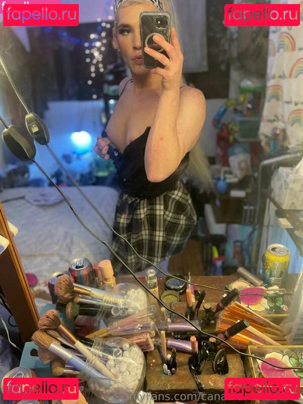 canadianbhaddiee / eajpark Onlyfans Photo Gallery 