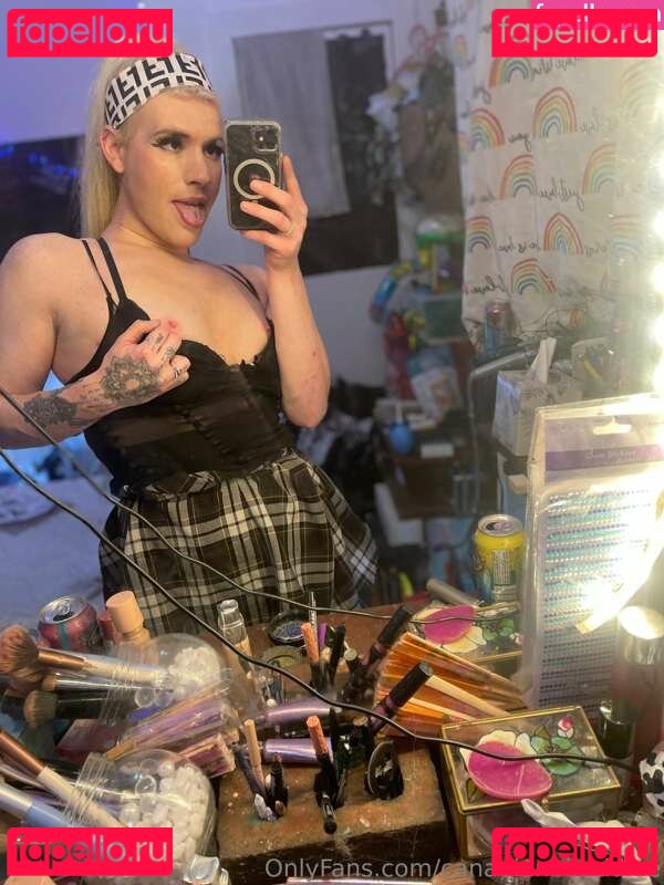 canadianbhaddiee / eajpark Onlyfans Photo Gallery 