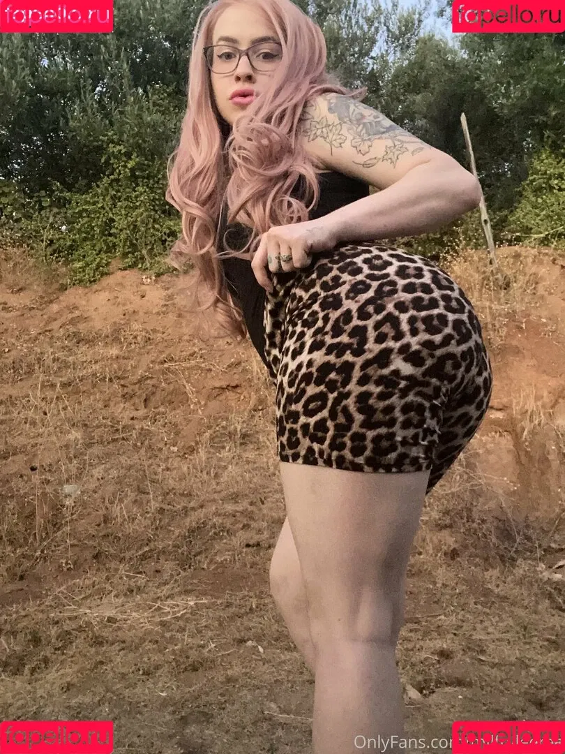 milfryleerae Onlyfans Photo Gallery 