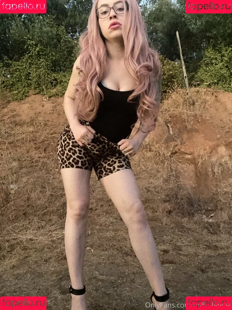 milfryleerae Onlyfans Photo Gallery 