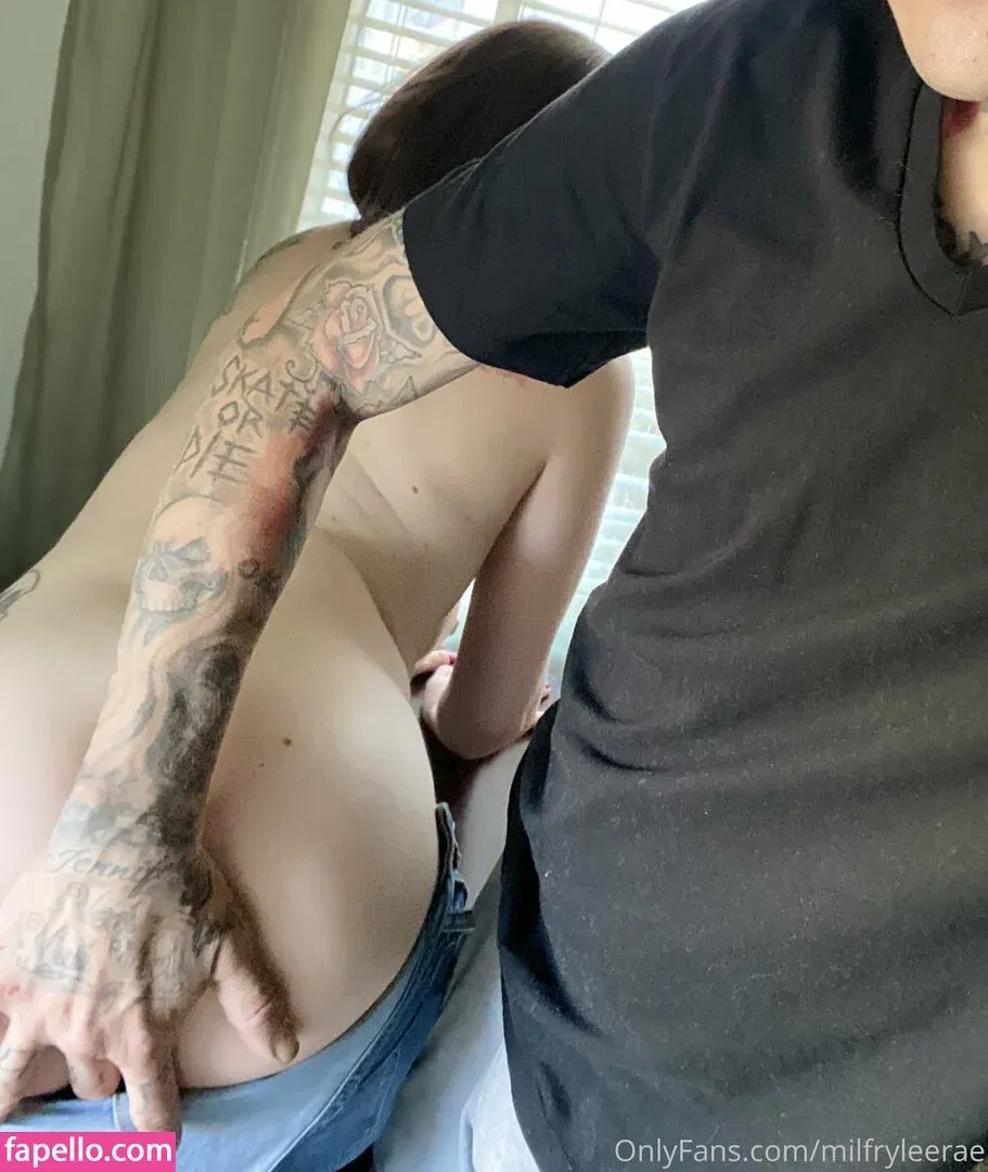 milfryleerae Onlyfans Photo Gallery 