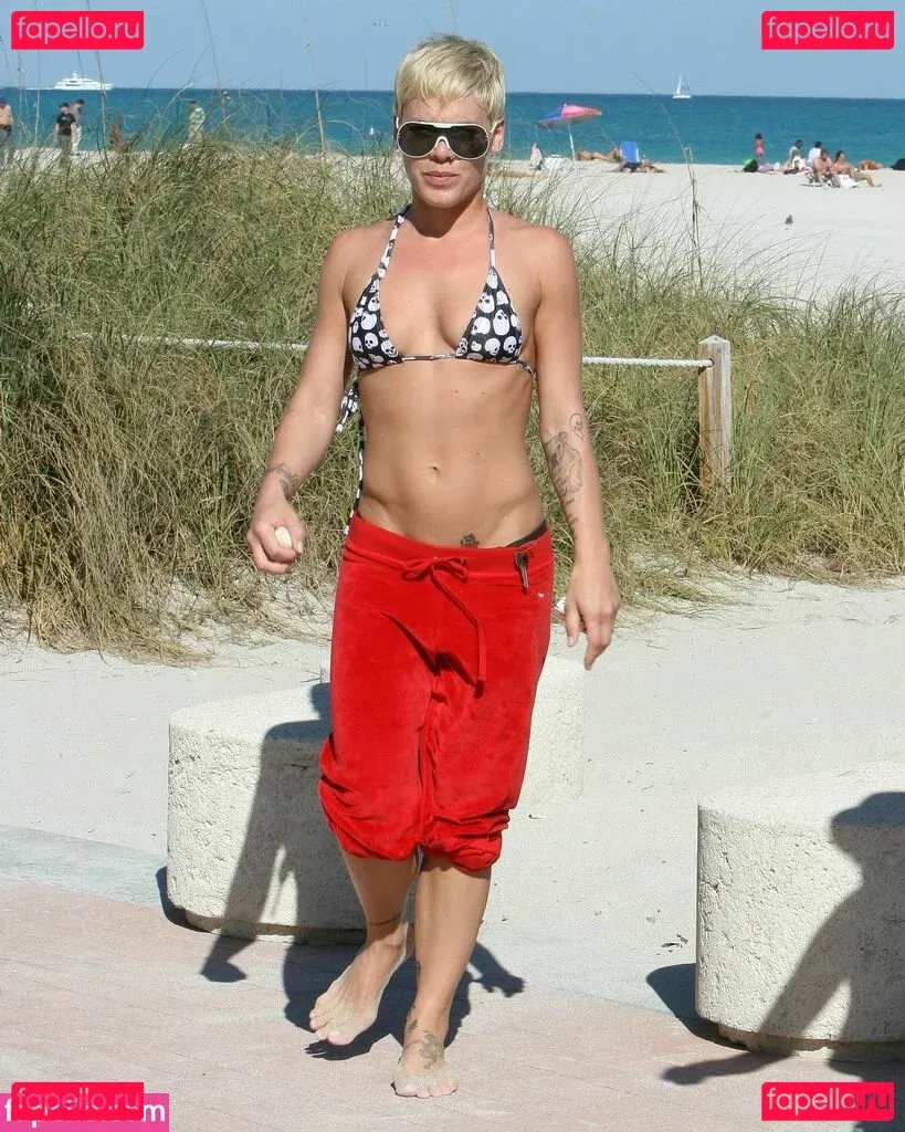 Pink Onlyfans Photo Gallery 