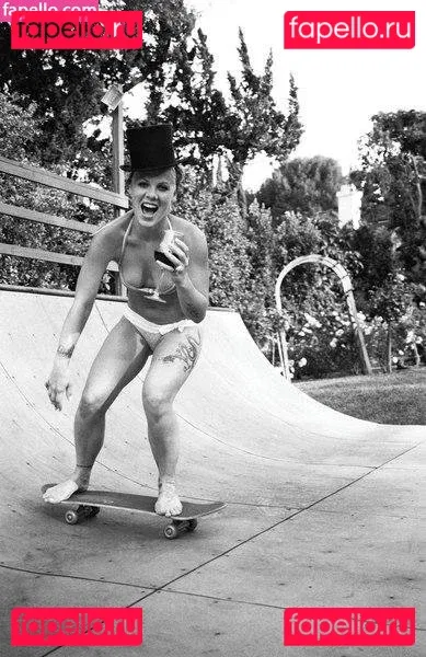 Pink Onlyfans Photo Gallery 