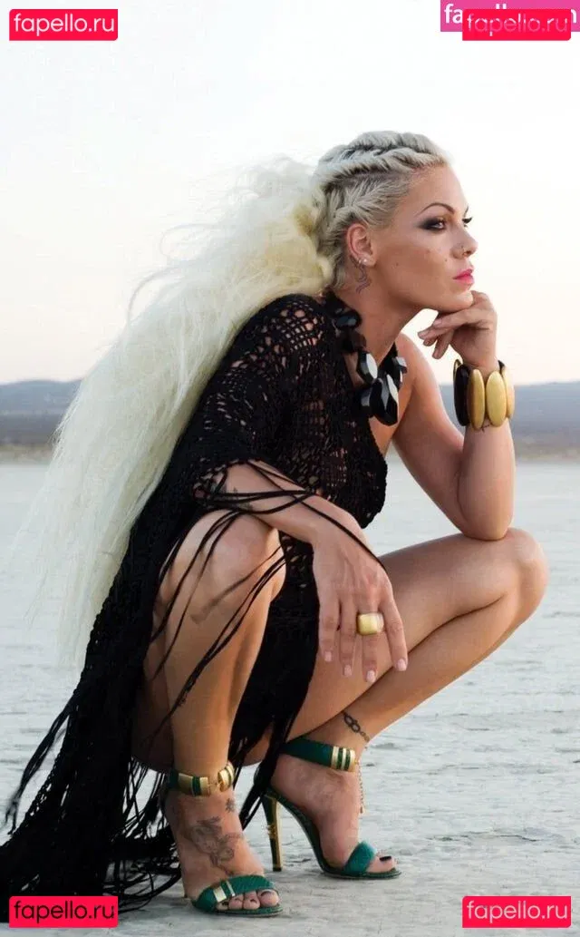 Pink Onlyfans Photo Gallery 