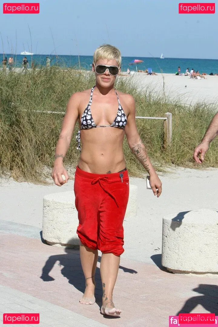 Pink Onlyfans Photo Gallery 