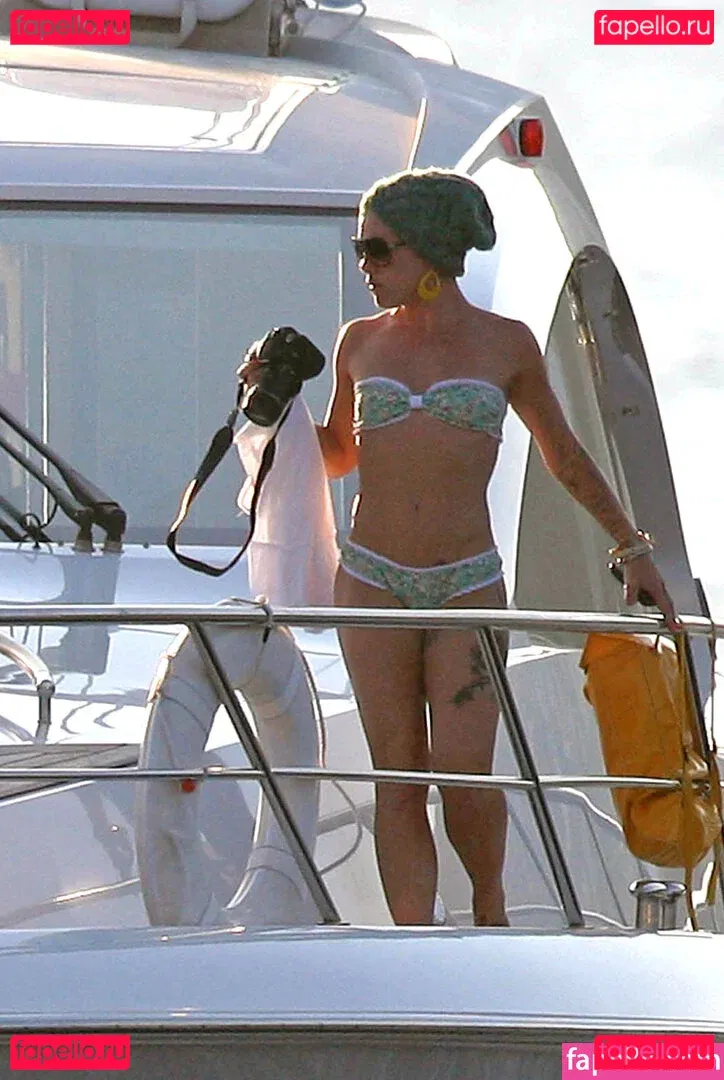 Pink Onlyfans Photo Gallery 