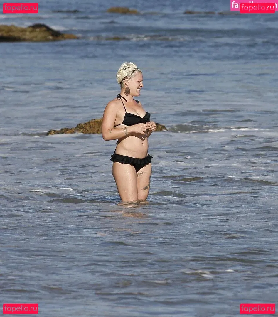 Pink Onlyfans Photo Gallery 