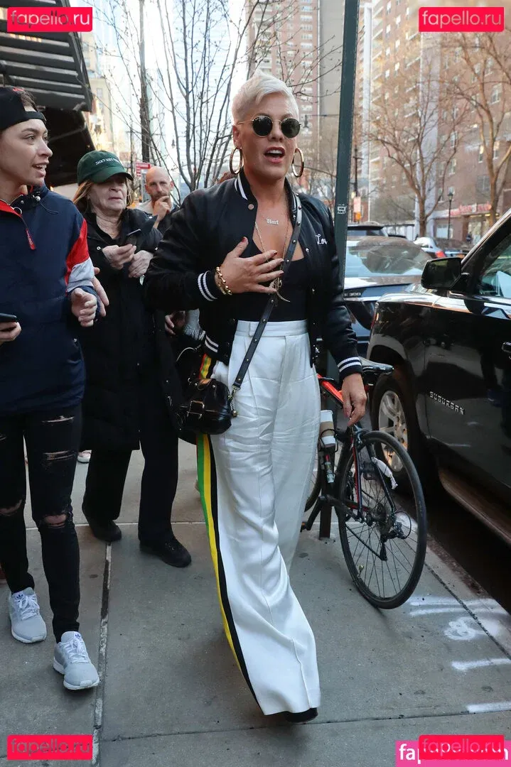 Pink Onlyfans Photo Gallery 