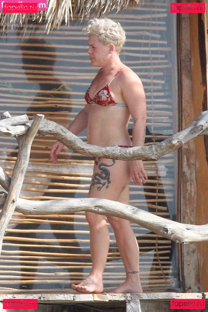 Pink Onlyfans Photo Gallery 