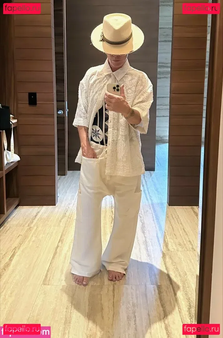 Pink Onlyfans Photo Gallery 