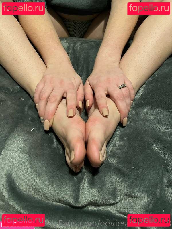 Eevie Summers / eeviesummers1988 Onlyfans Photo Gallery 