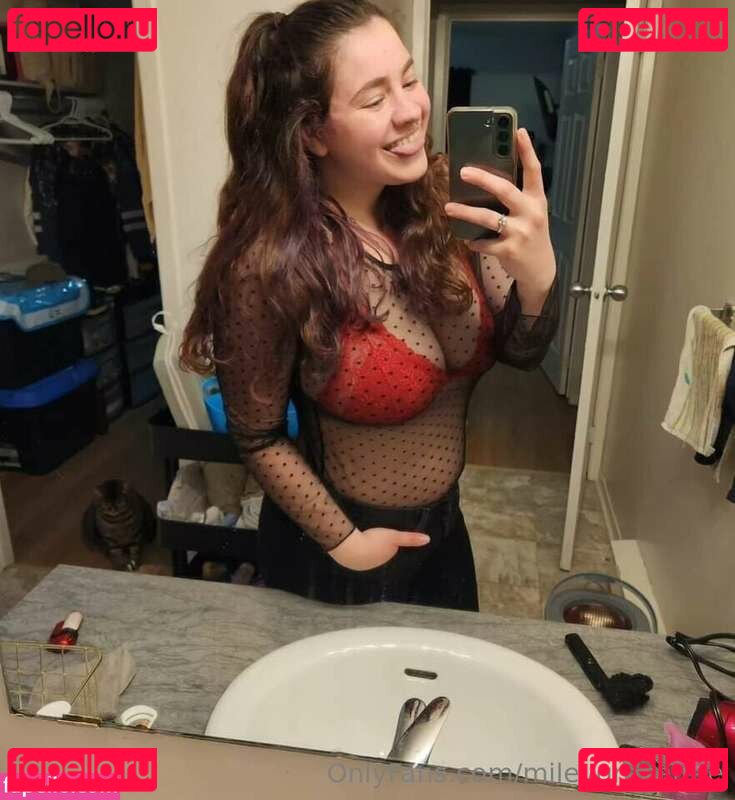 Miley Grace / mileygracefree Onlyfans Photo Gallery 