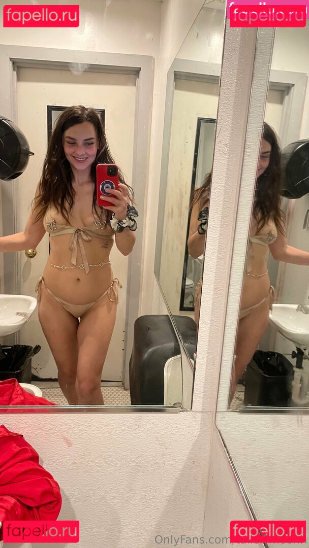 Tailorrmoon / Tailorrmoonn Onlyfans Photo Gallery 