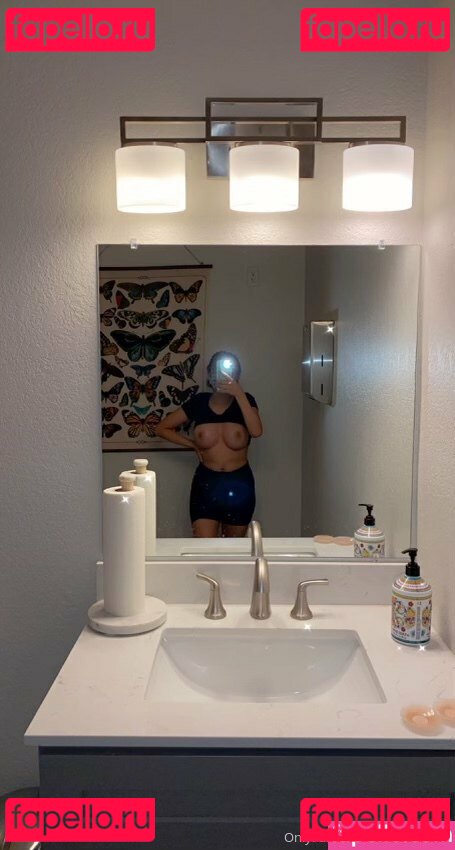 realvanessavega / vanessavega Onlyfans Photo Gallery 