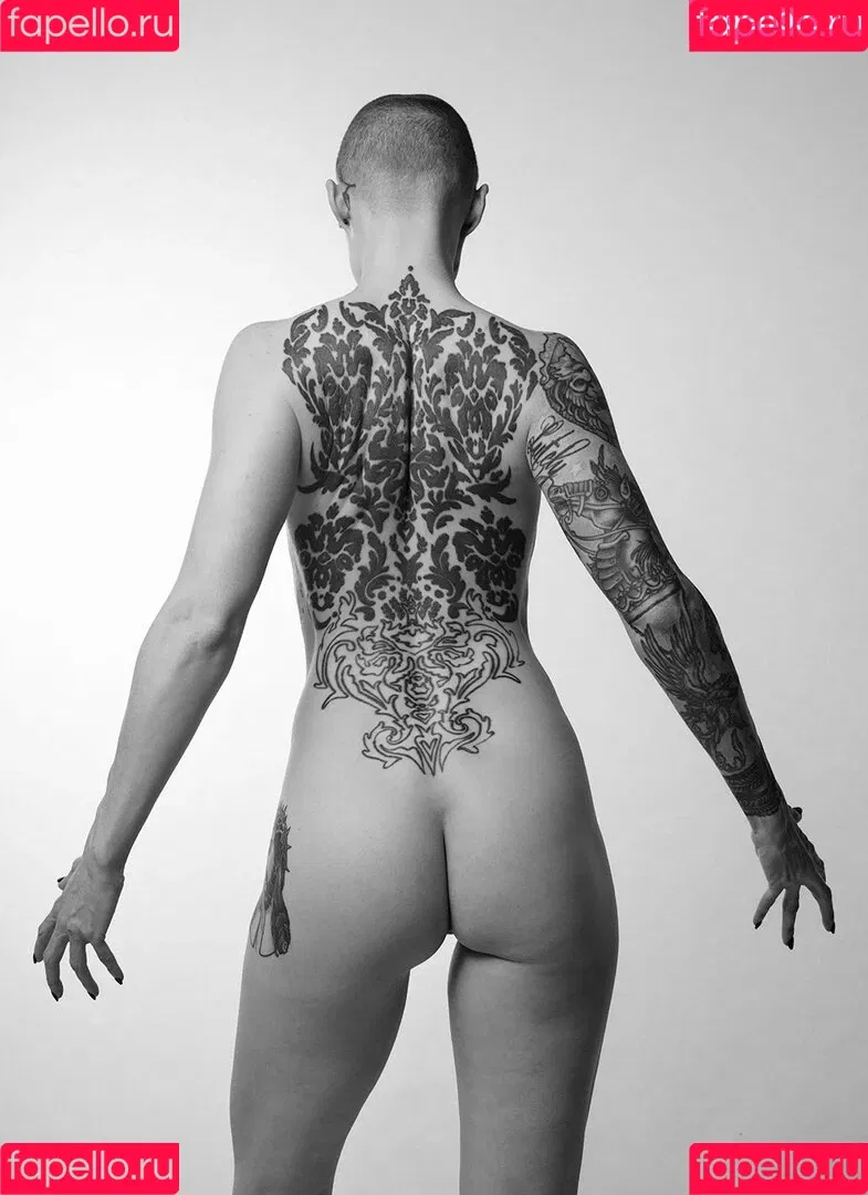 CBG19 Onlyfans Photo Gallery 