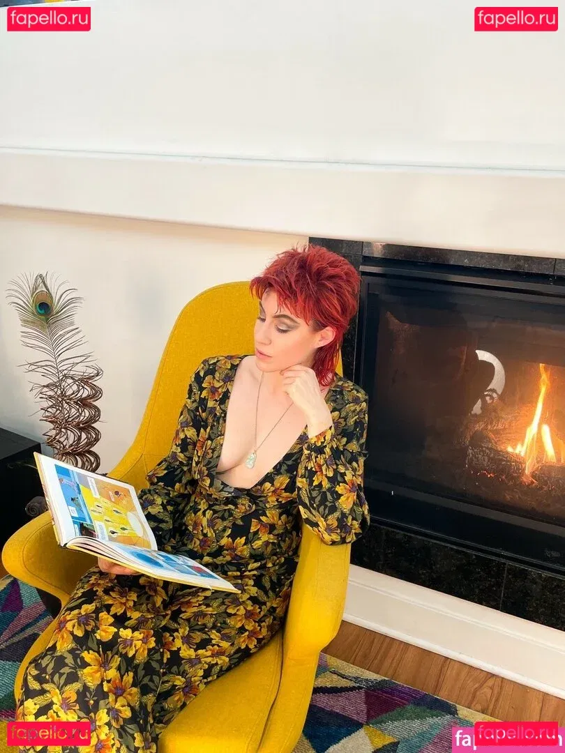 CBG19 Onlyfans Photo Gallery 