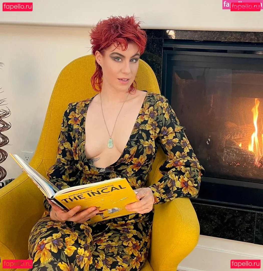 CBG19 Onlyfans Photo Gallery 