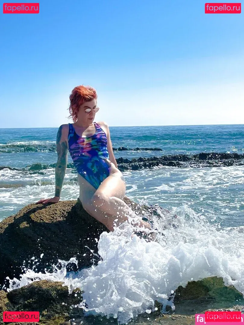 CBG19 Onlyfans Photo Gallery 