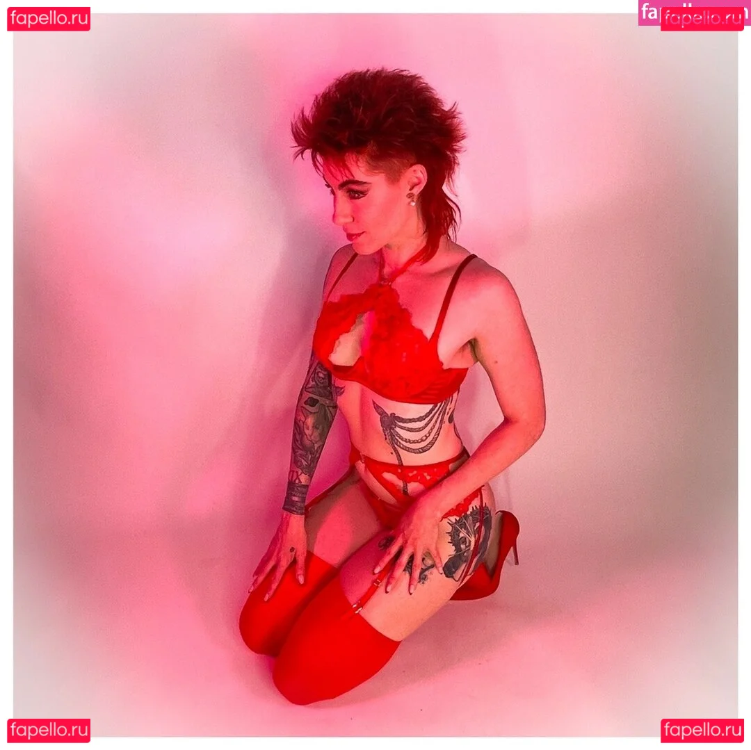 CBG19 Onlyfans Photo Gallery 