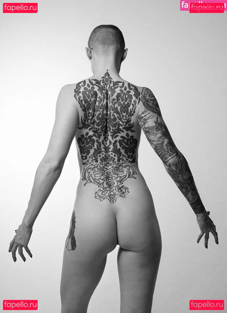 CBG19 Onlyfans Photo Gallery 