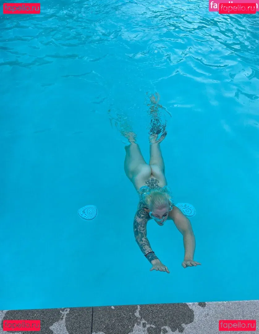 CBG19 Onlyfans Photo Gallery 