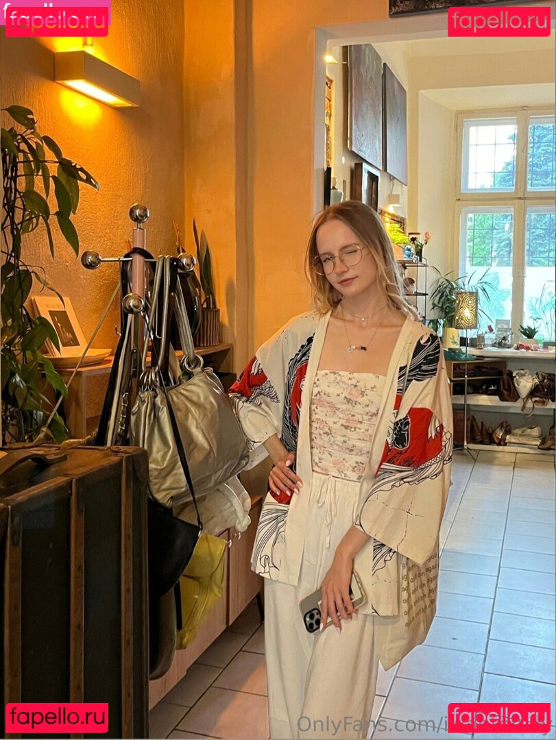 Iwantemily Onlyfans Photo Gallery 